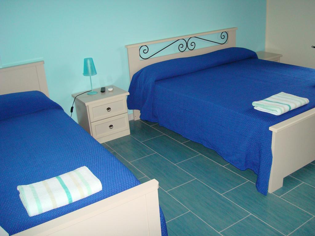 Guest House Mare E Luna Fiumefreddo Bruzio Rom bilde